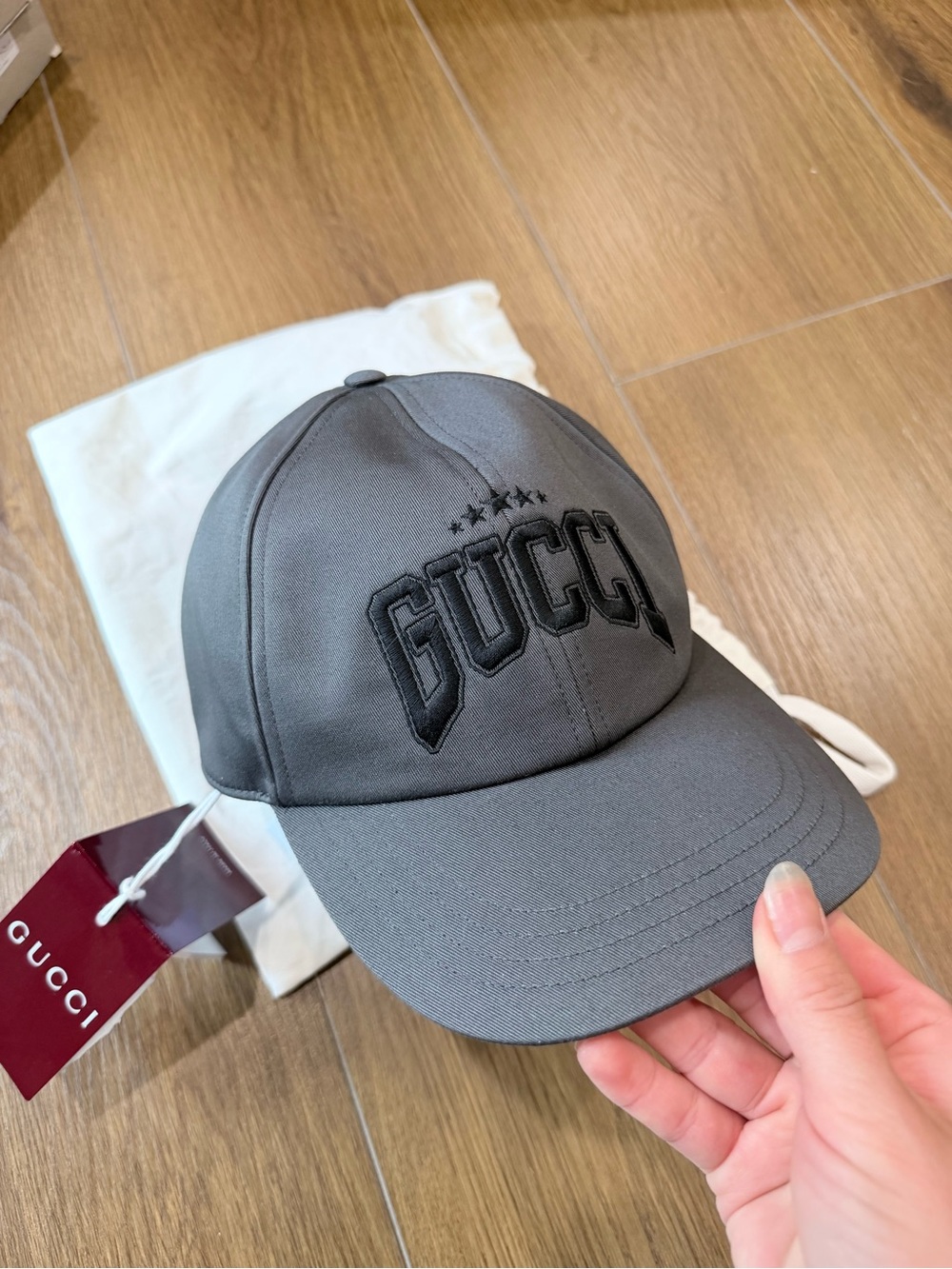 New Gucci Embroidered Logo Baseball Cap Cotton Color Gray Unisex